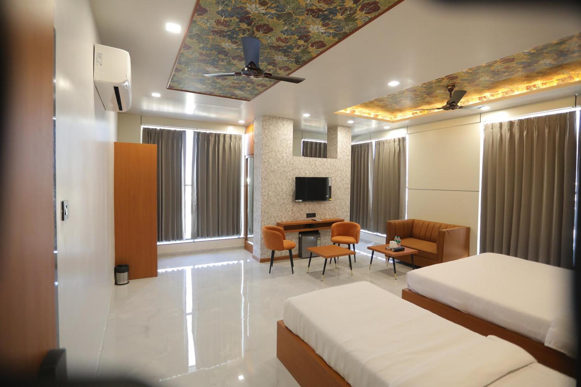 Hotel Pride Of Chittor Chittorgarh Bagian luar foto