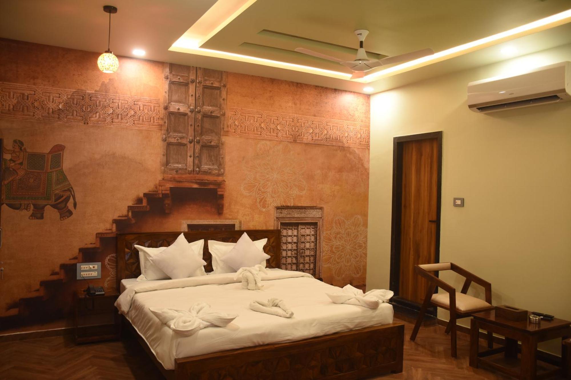 Hotel Pride Of Chittor Chittorgarh Bagian luar foto