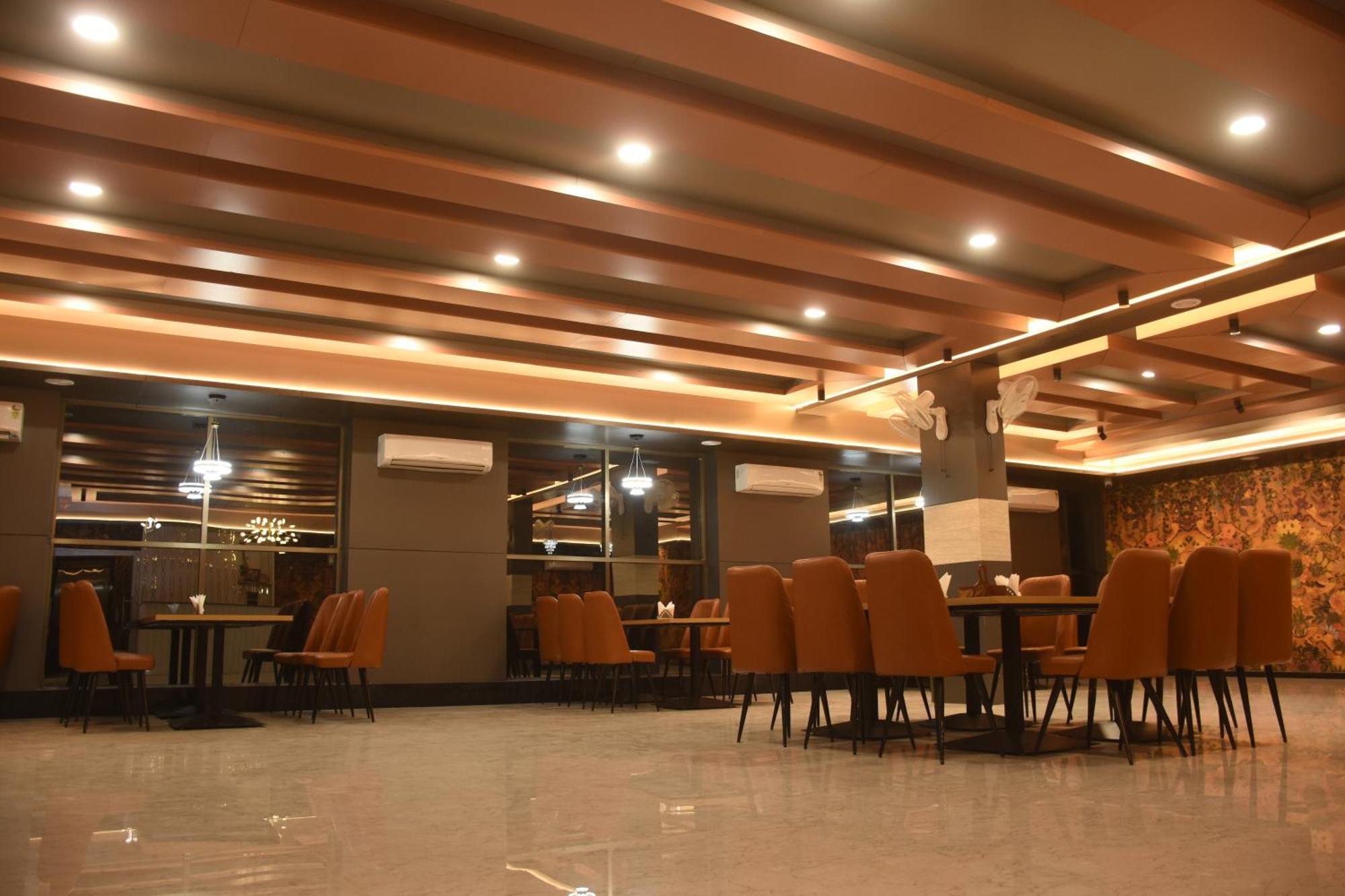 Hotel Pride Of Chittor Chittorgarh Bagian luar foto